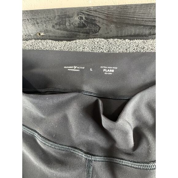 NWT Old Navy PowerSoft Extra High-Rise Flare Leggings Women’s Large Black - Picture 3 of 4